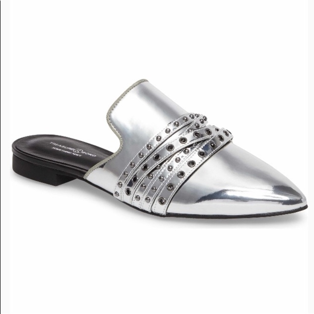 Strapping Kaine Mules